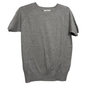 LBLC the Label women’s NWT’s short sleeve lightweight sweater. Size medium